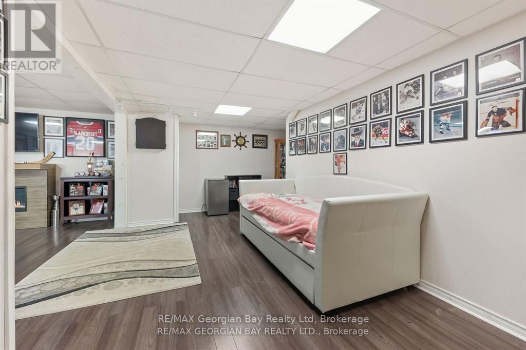 925 DOMINION AVENUE Image 19