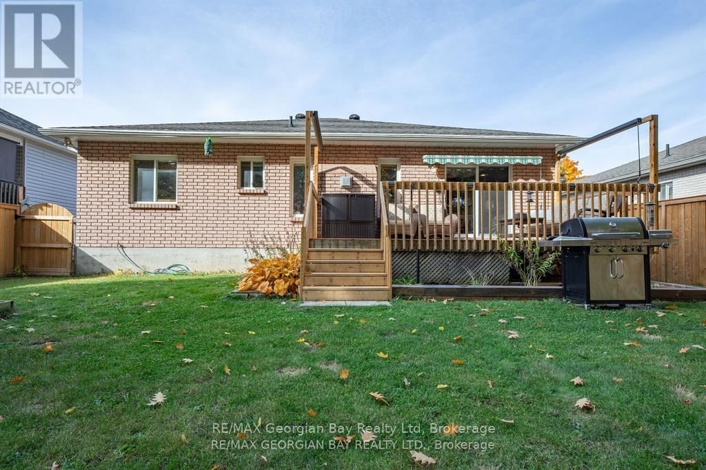 925 DOMINION AVENUE Image 32