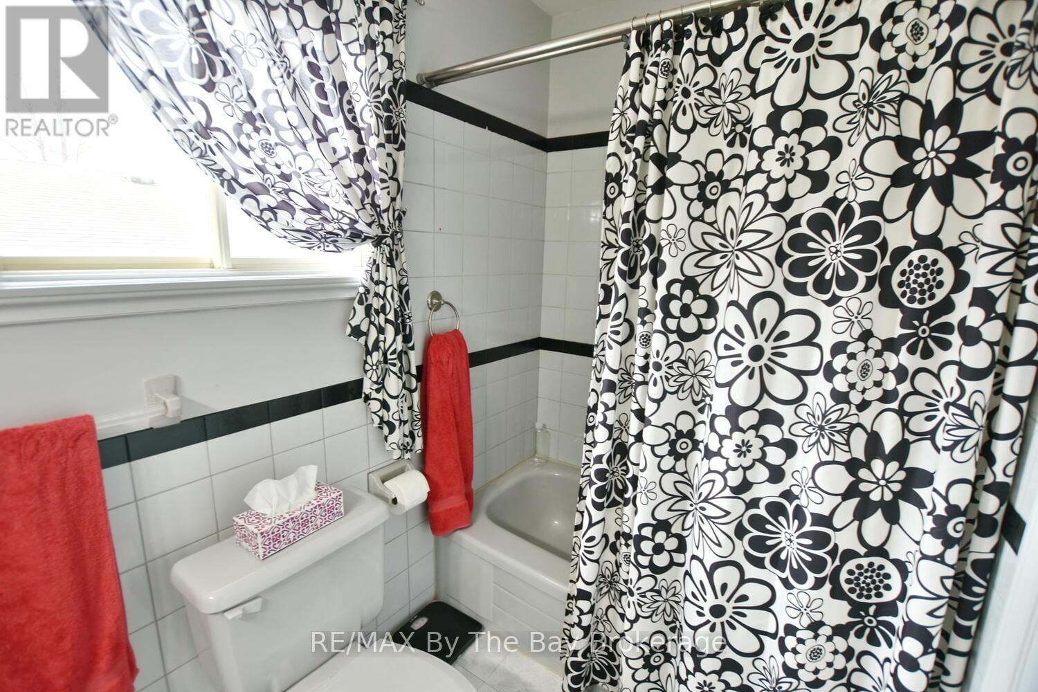 15 INNISBROOK DRIVE Image 23