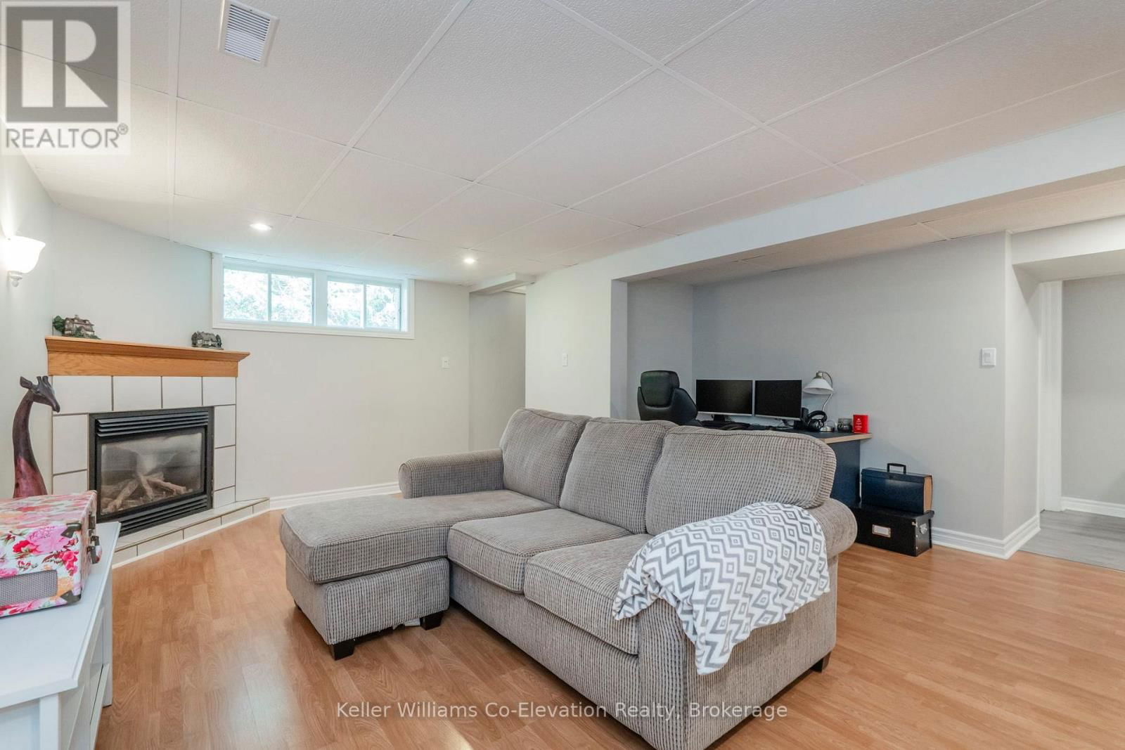 3 KEEFE STREET Image 25