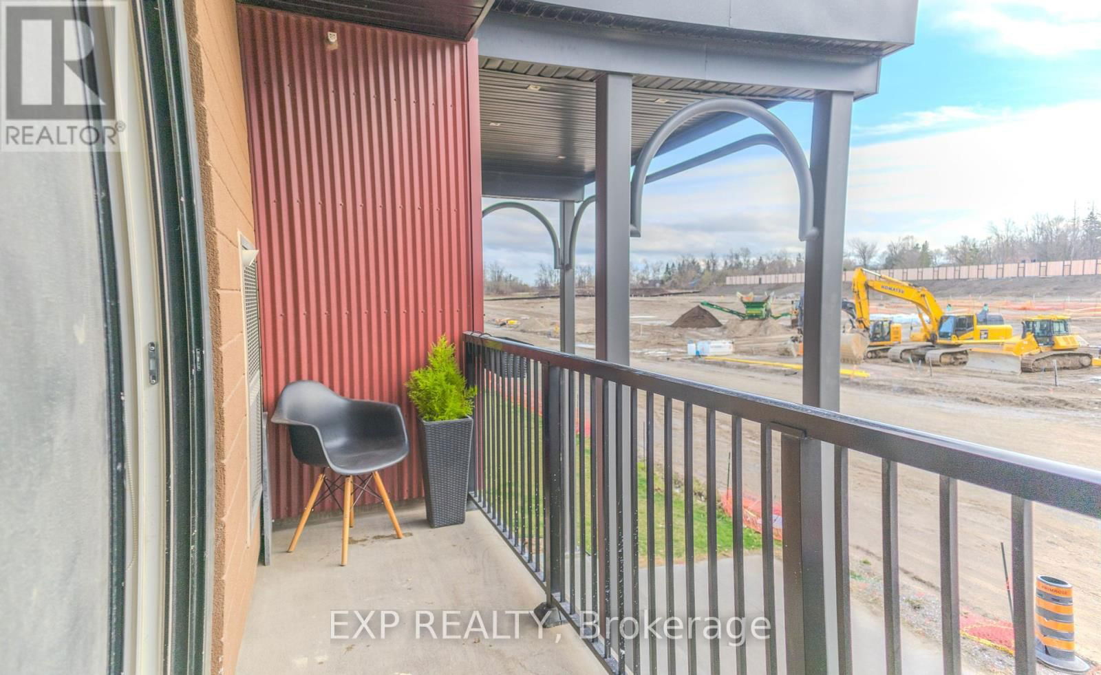 206 - 10 CULINARY LANE Image 38