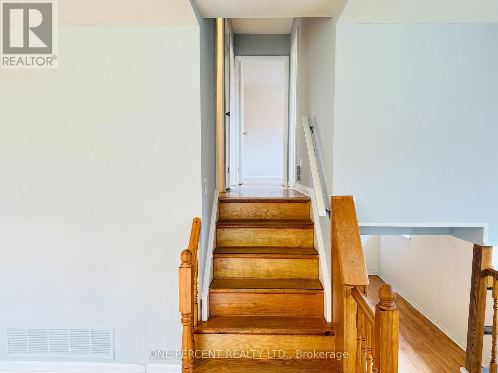 18 COURTICE CRESCENT Image 6
