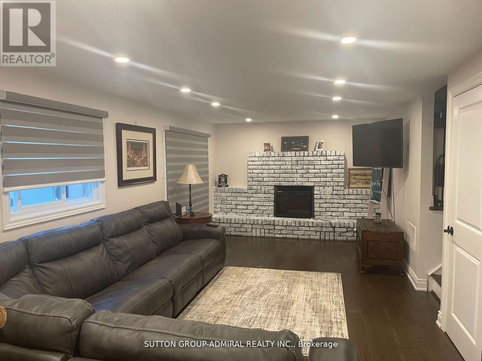 315 NELSON STREET Image 11
