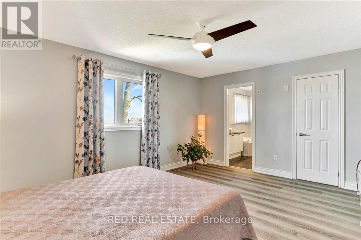 117 WINCHESTER TERRACE Image 25