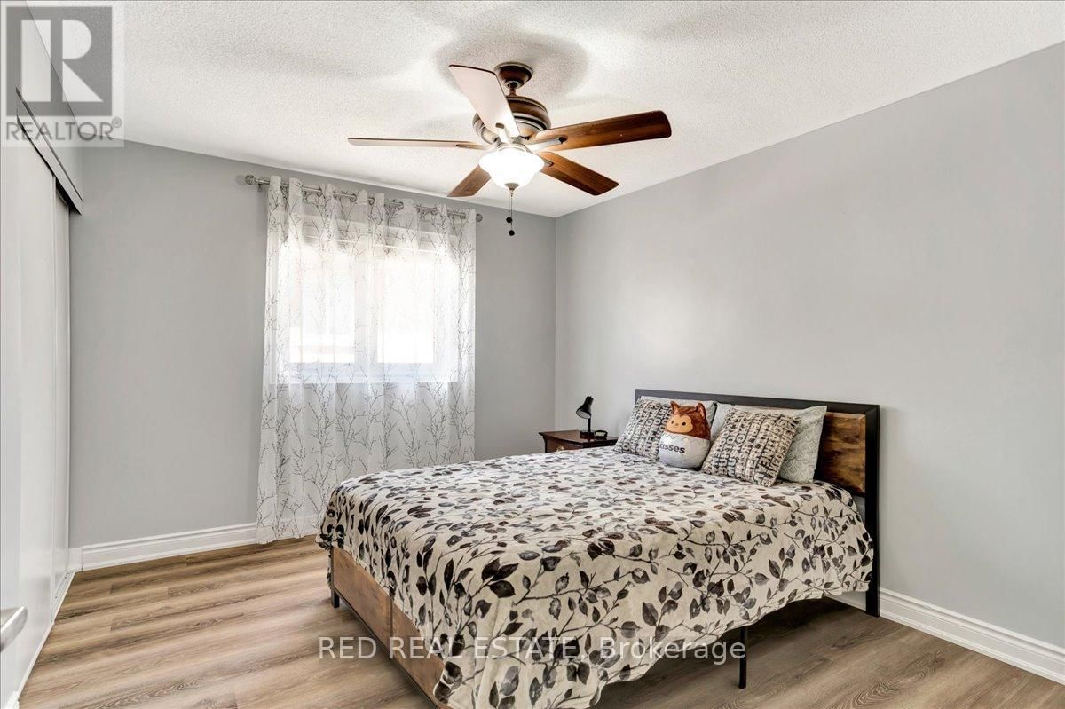 117 WINCHESTER TERRACE Image 30
