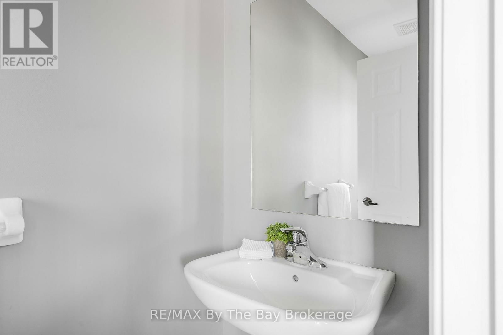 35 FALVO STREET Image 15