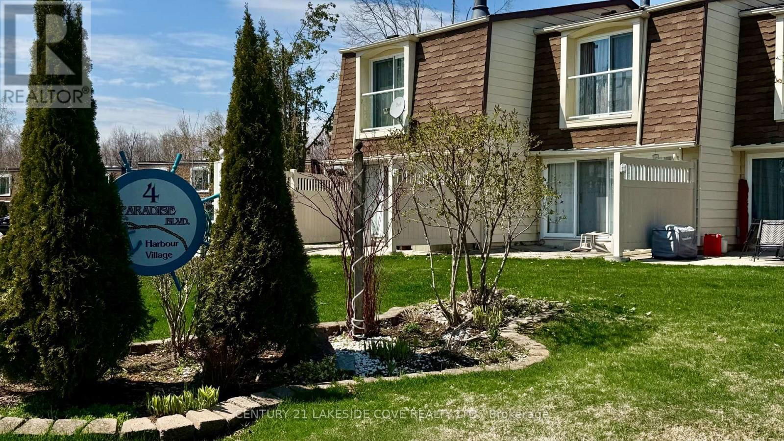 19 - 4 PARADISE BOULEVARD Image 2