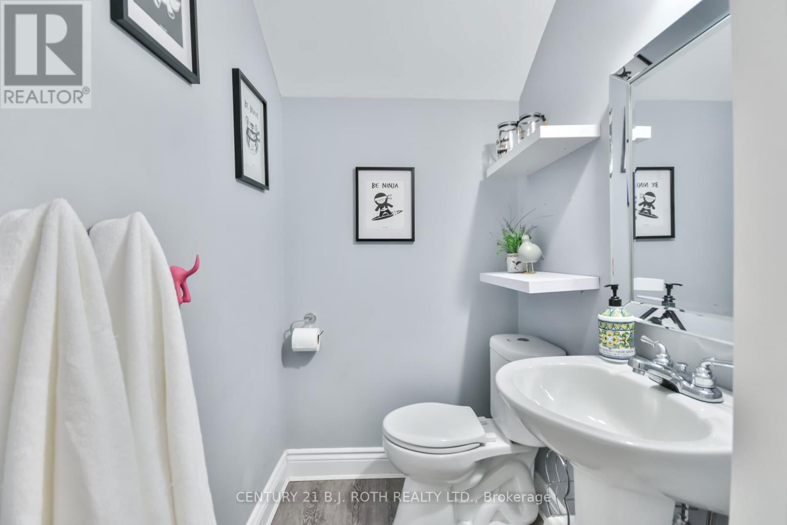 86 HENRY STREET Image 23