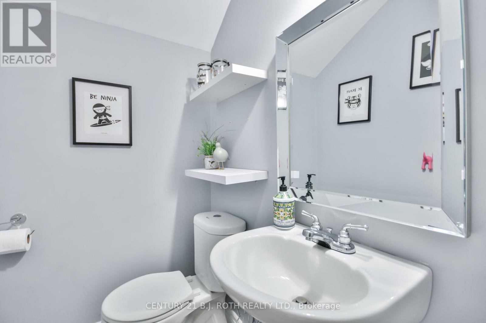 86 HENRY STREET Image 24