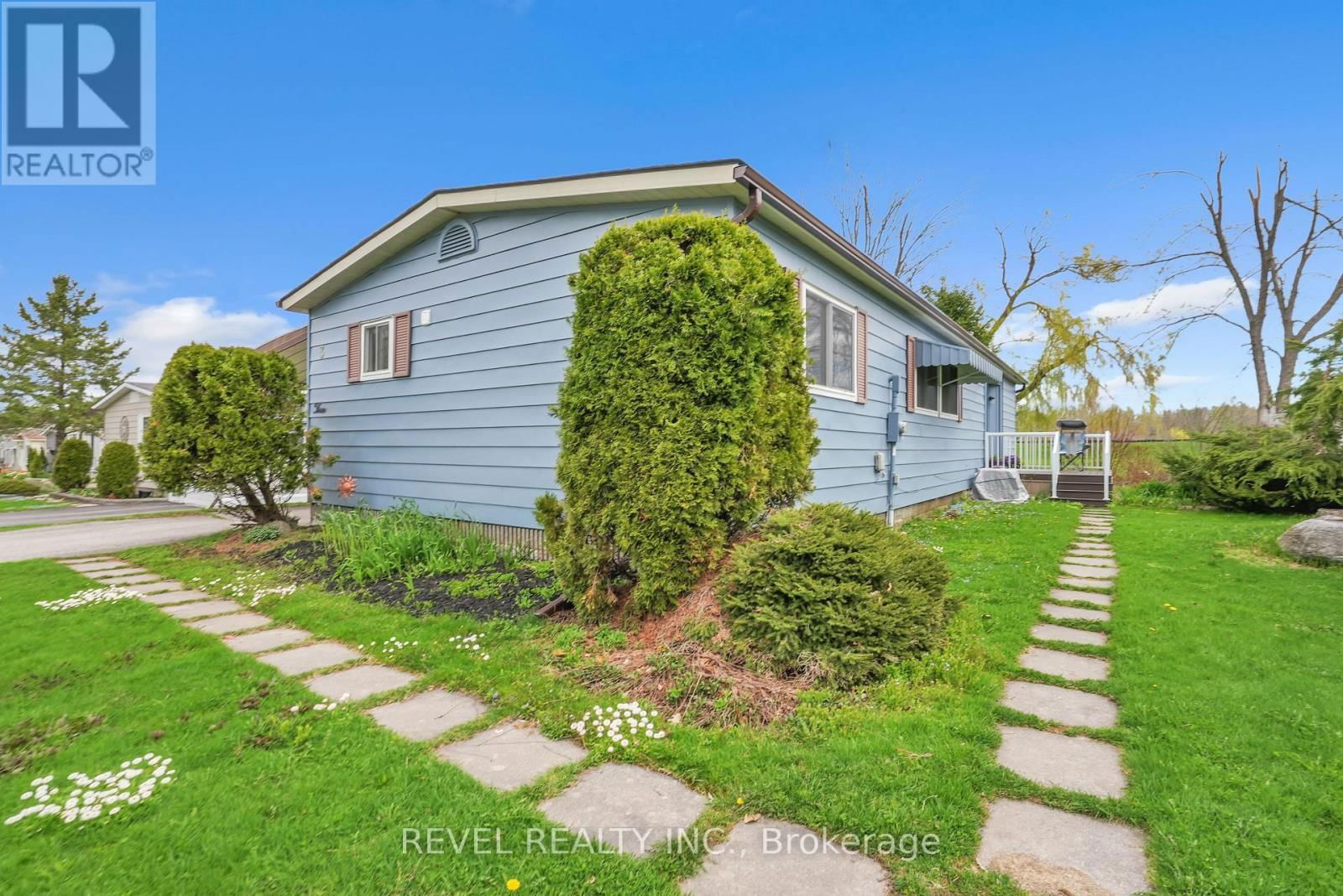 3 TAMARACK DRIVE Image 2