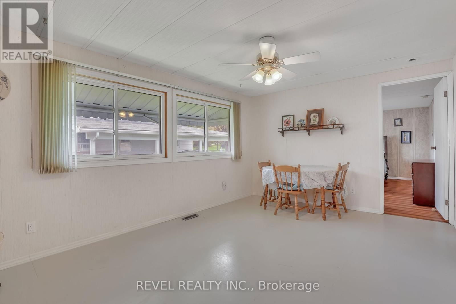 3 TAMARACK DRIVE Image 23
