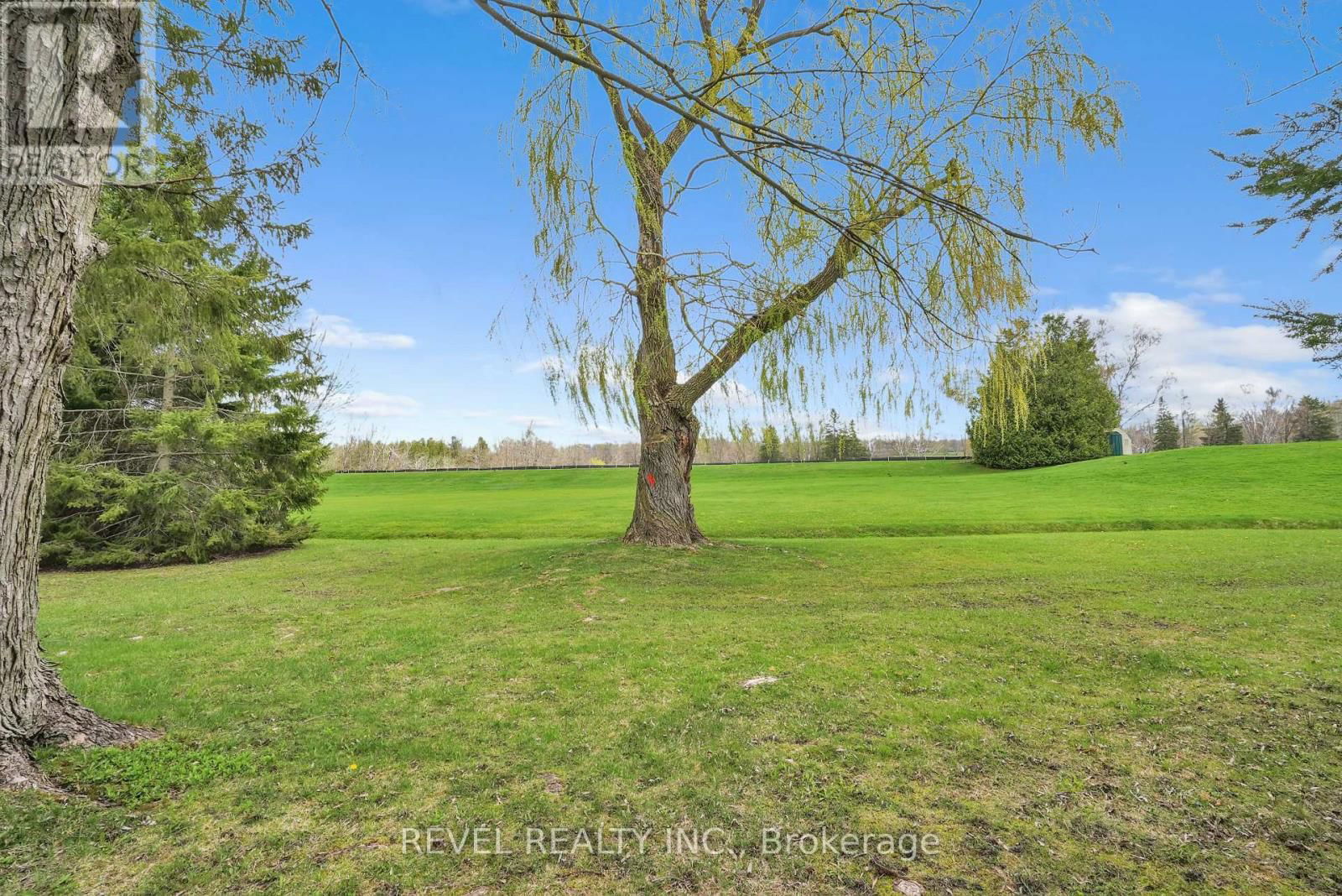 3 TAMARACK DRIVE Image 37
