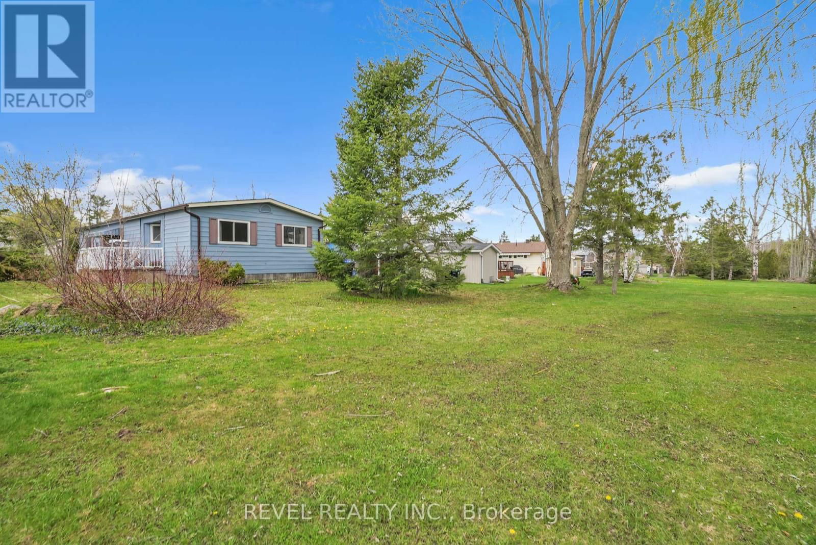 3 TAMARACK DRIVE Image 39