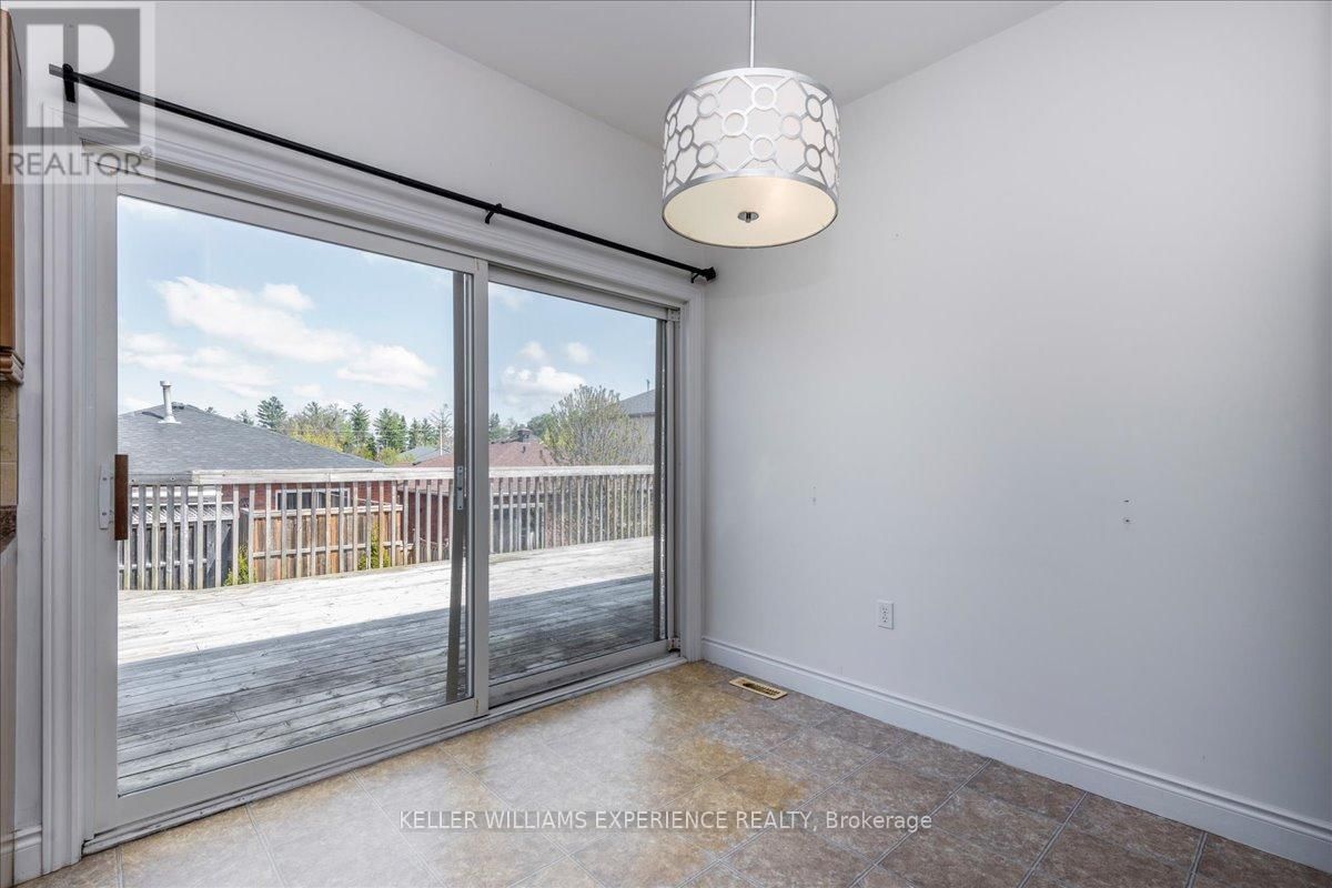 33 PRIMROSE CRESCENT Image 14