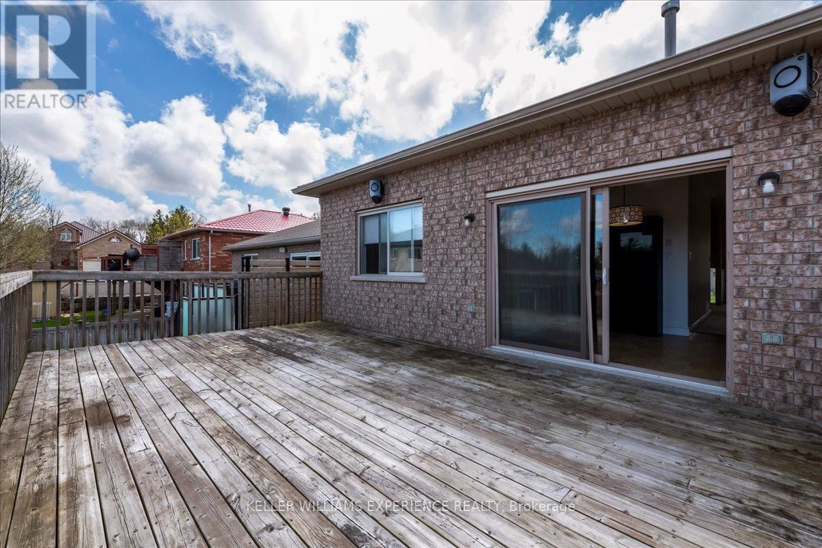 33 PRIMROSE CRESCENT Image 15
