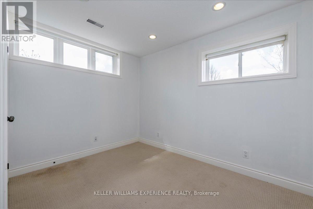 33 PRIMROSE CRESCENT Image 24