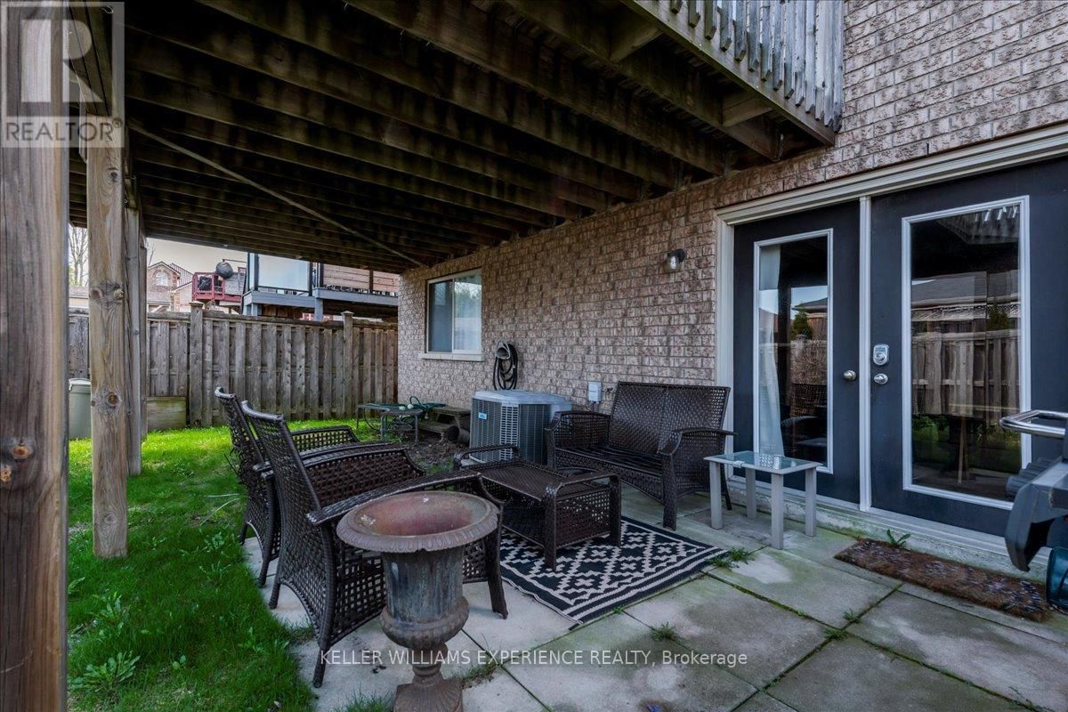 33 PRIMROSE CRESCENT Image 31