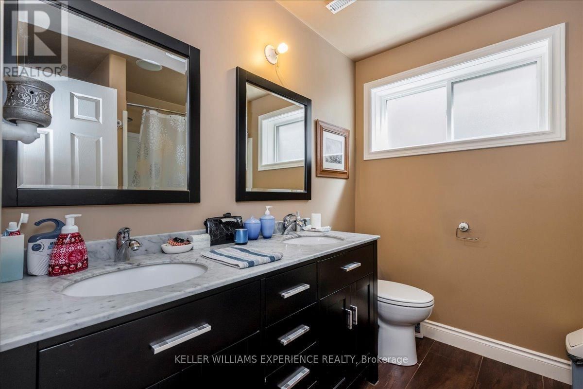 33 PRIMROSE CRESCENT Image 38