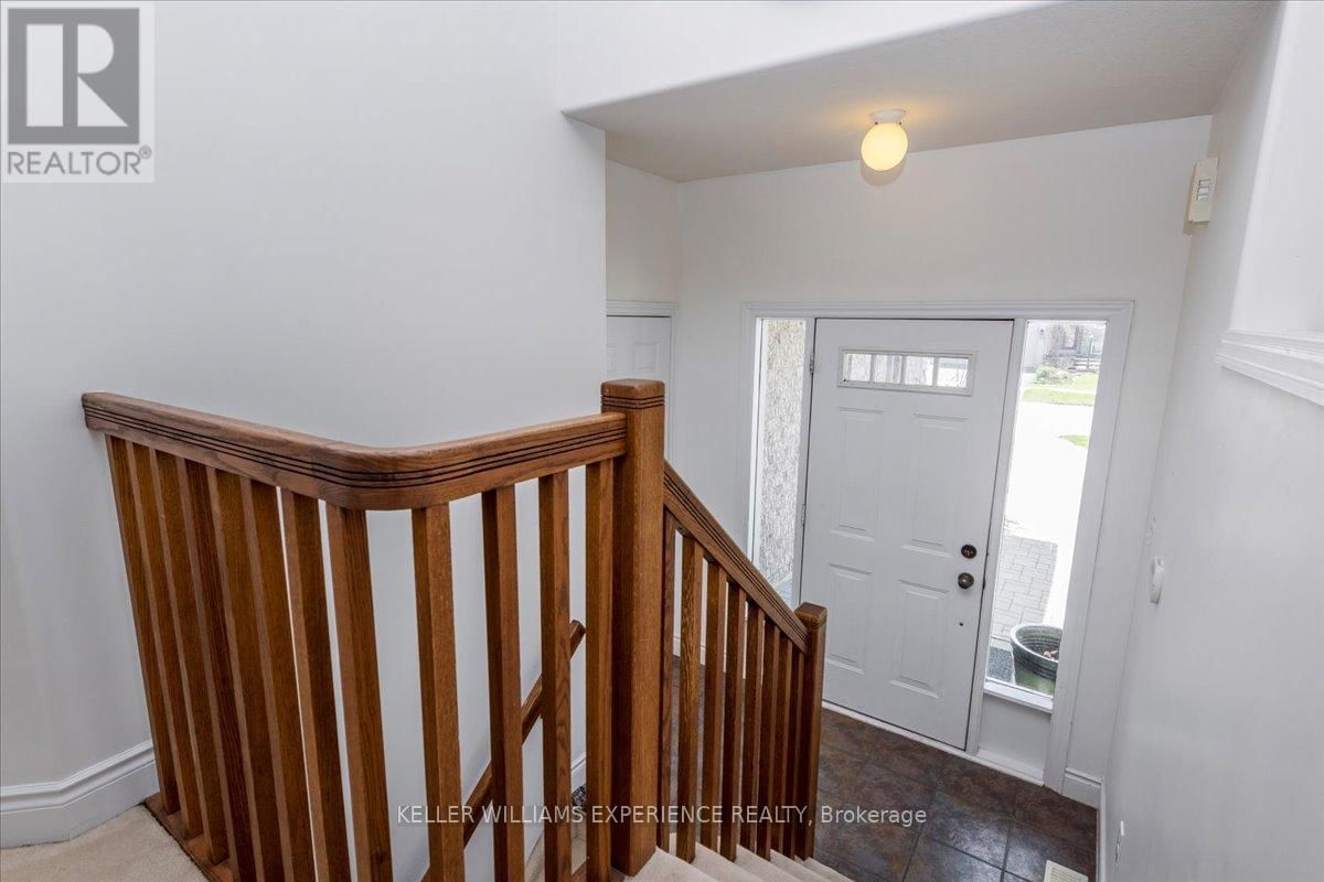 33 PRIMROSE CRESCENT Image 4