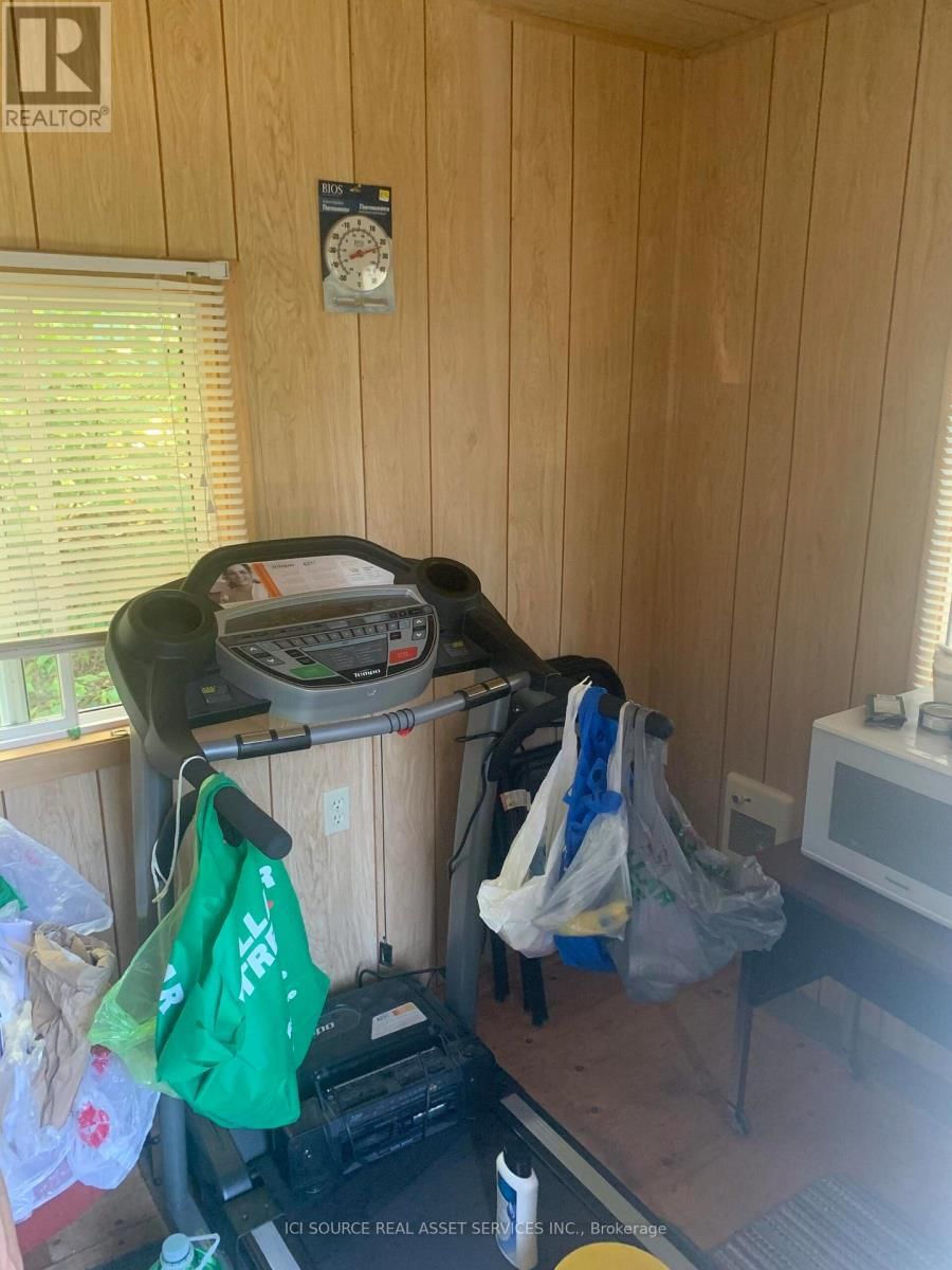 3520 BENNETT AVENUE Image 10