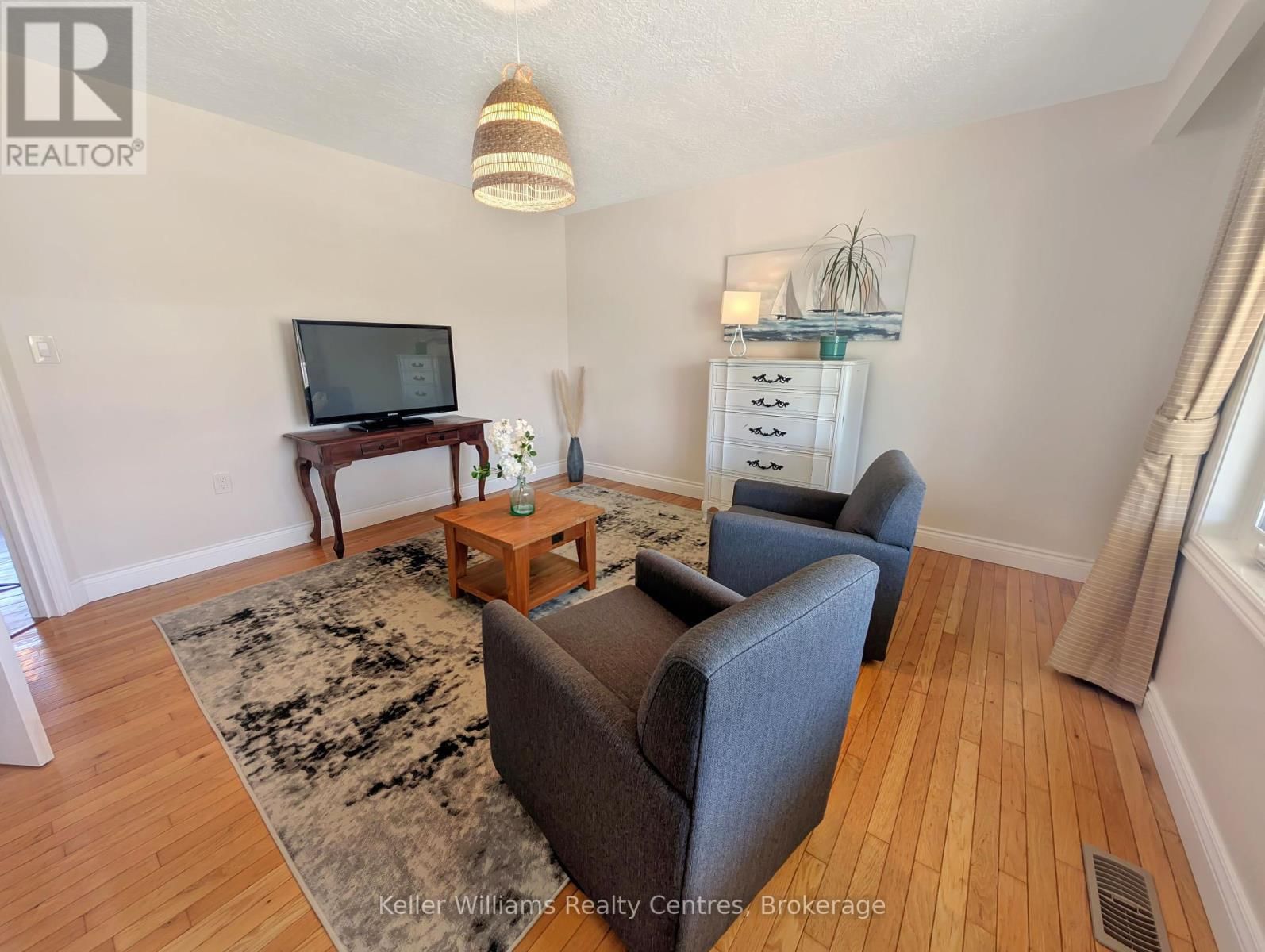 2219 COUNTY RD 42 Image 23