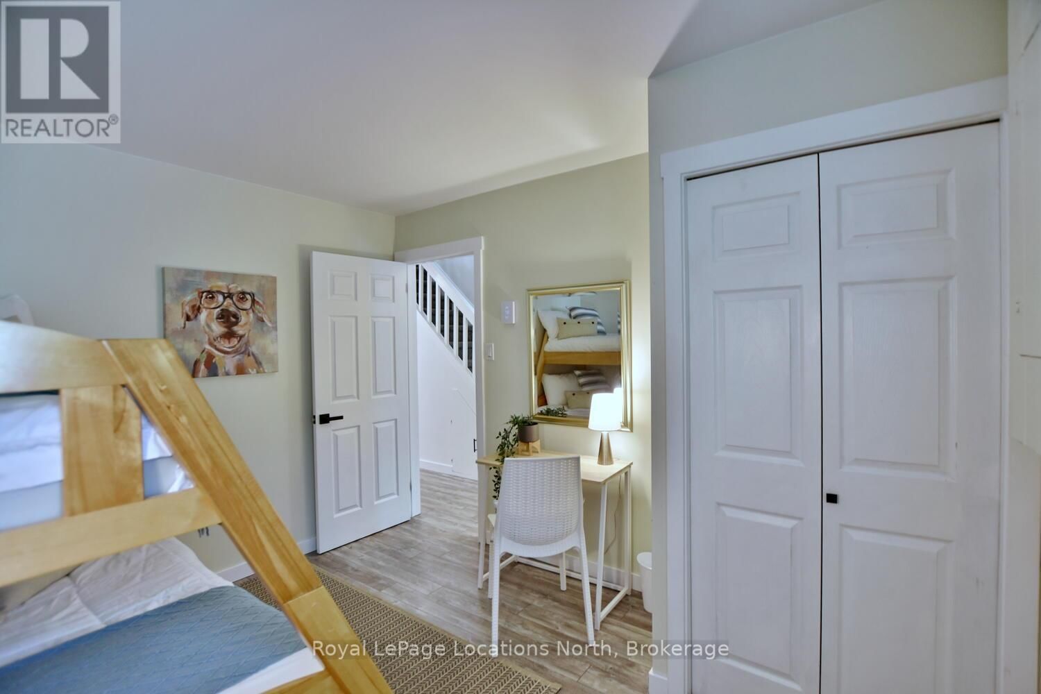 207 ESCARPMENT CRESCENT Image 16