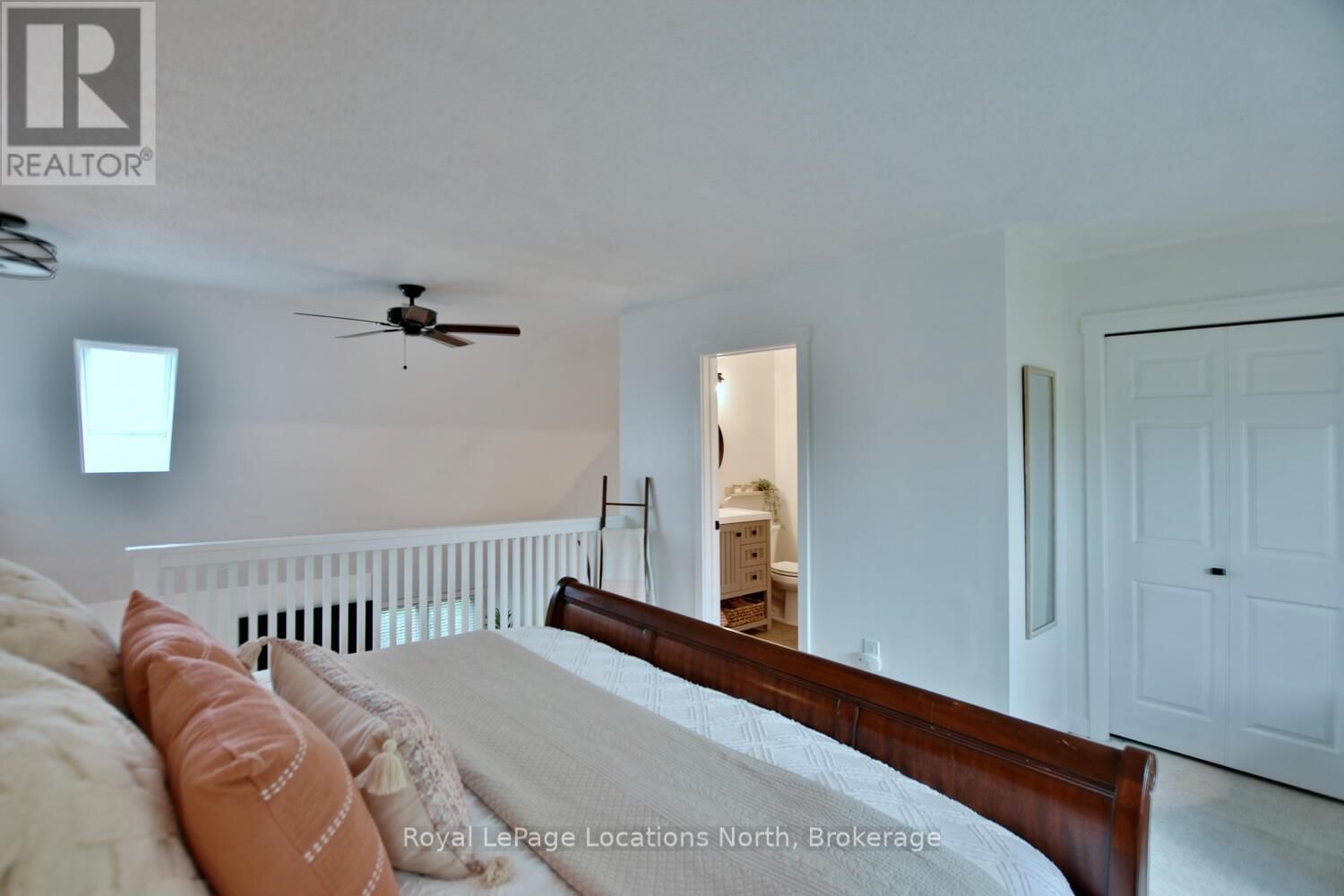 207 ESCARPMENT CRESCENT Image 41