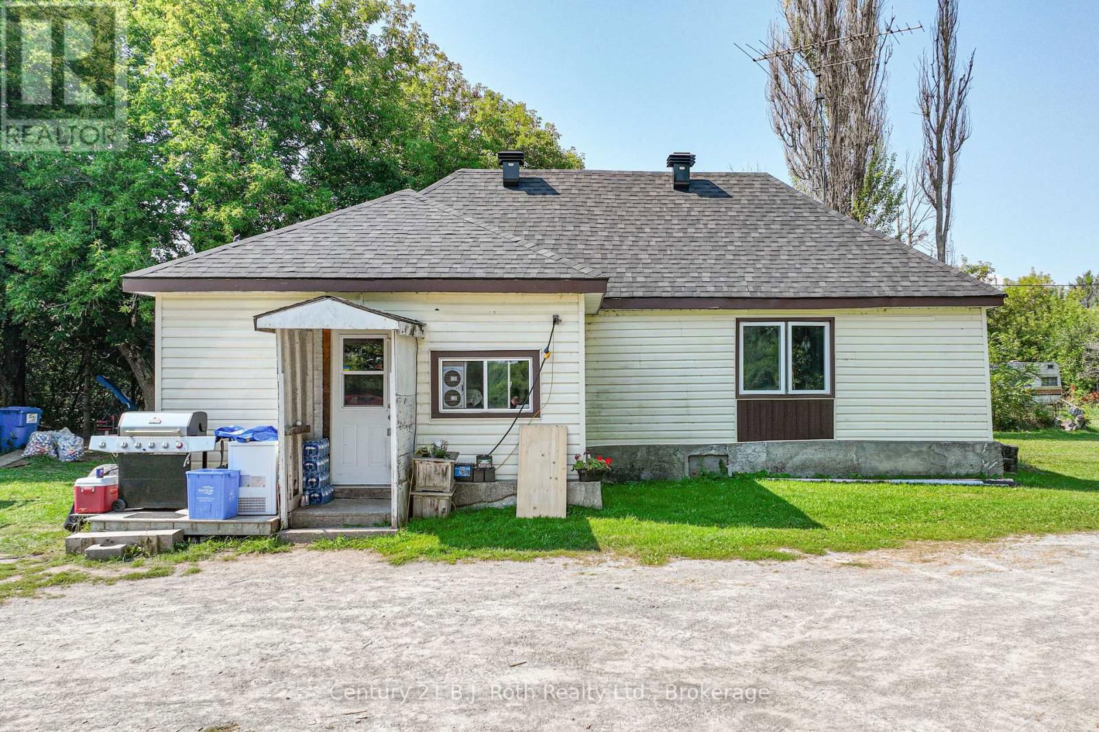 5135 SIDEROAD 25 Image 10
