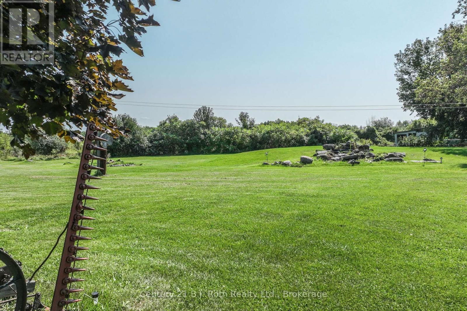 5135 SIDEROAD 25 Image 19