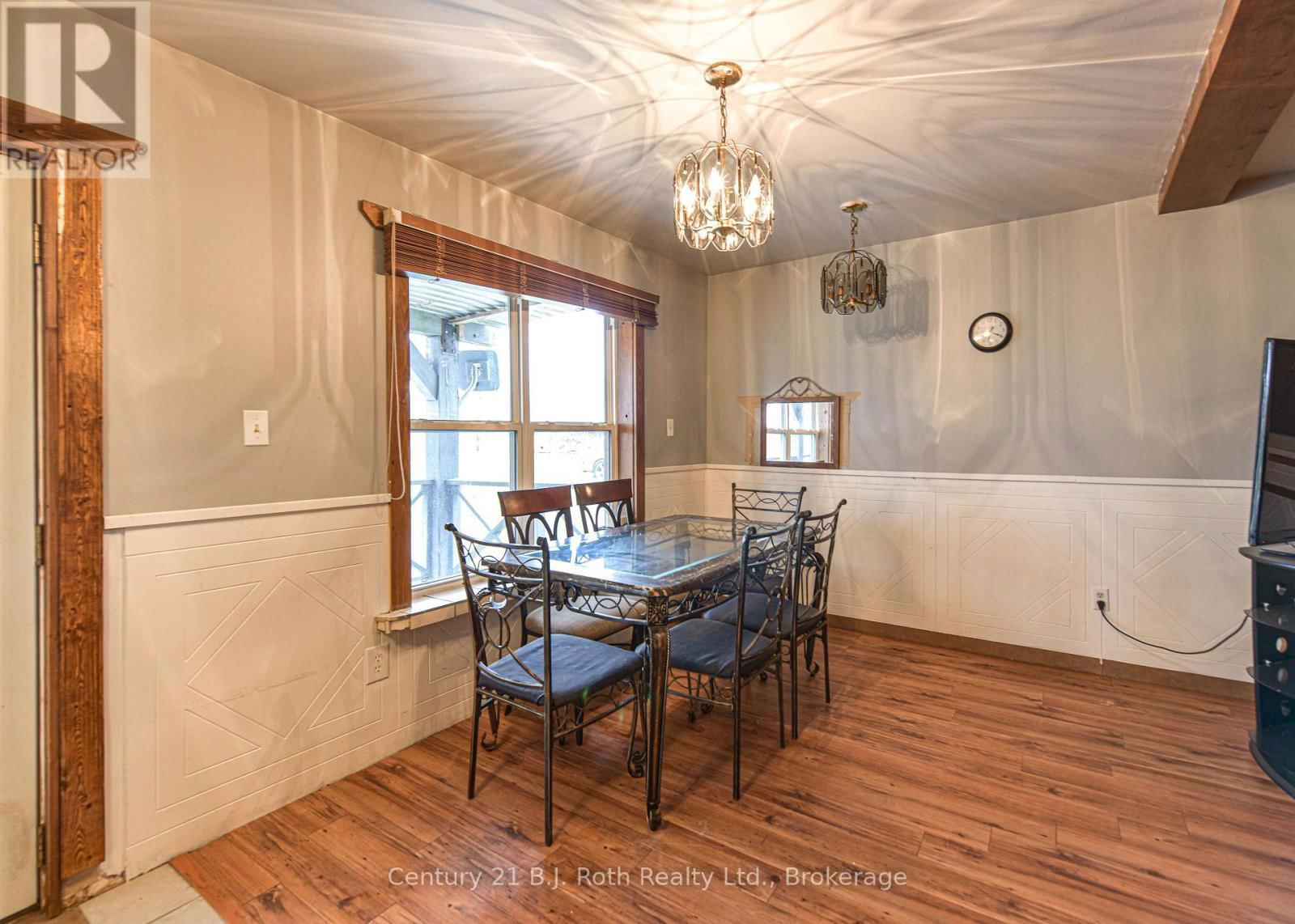 5135 SIDEROAD 25 Image 23