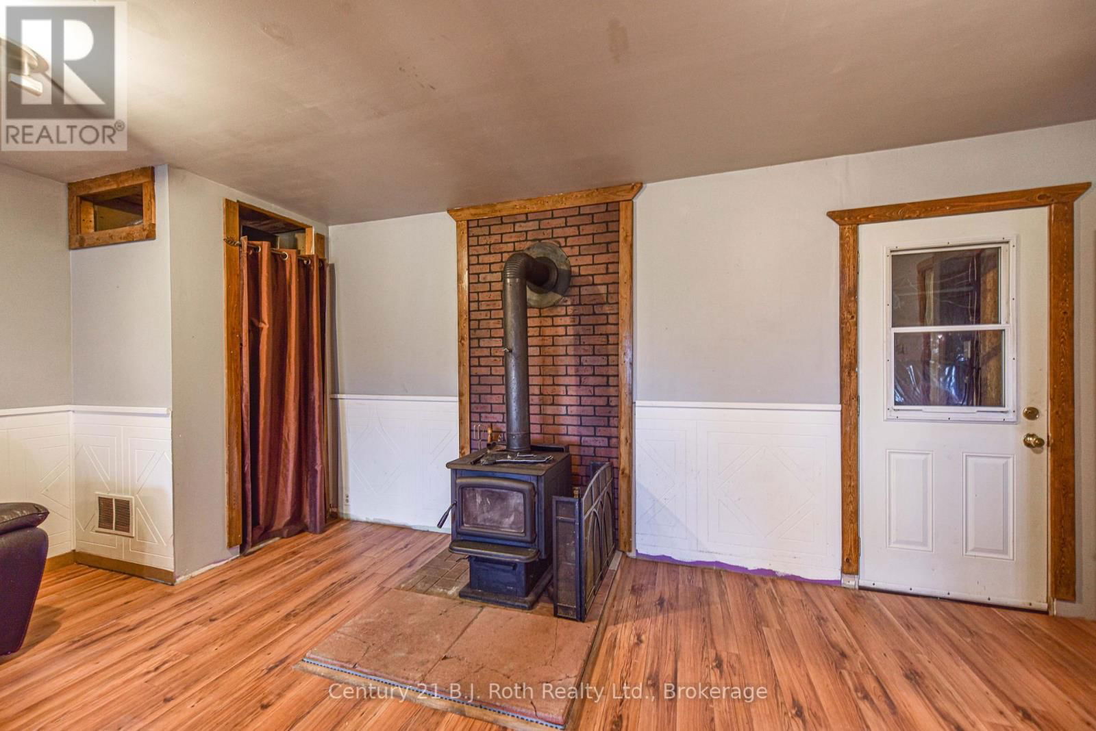 5135 SIDEROAD 25 Image 30