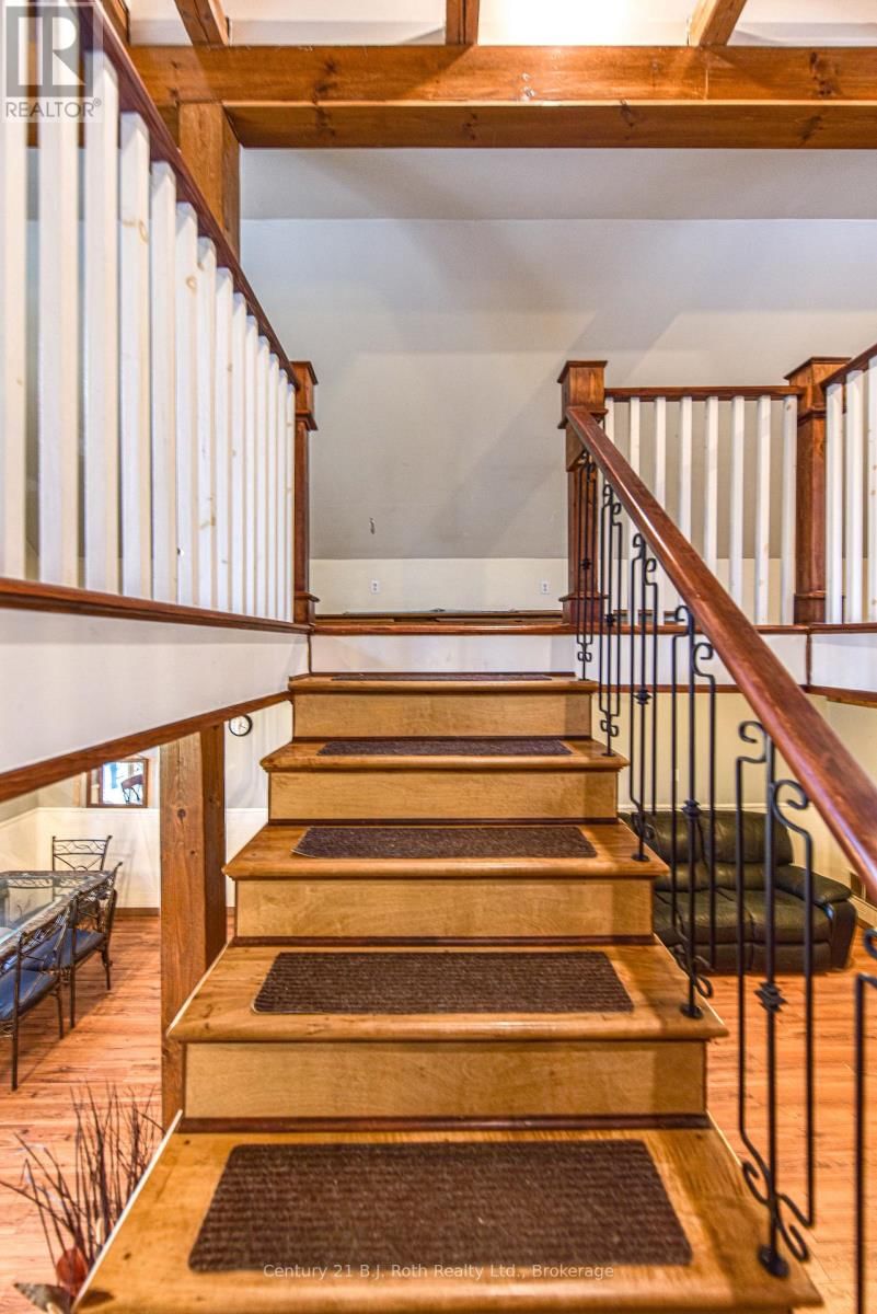 5135 SIDEROAD 25 Image 37