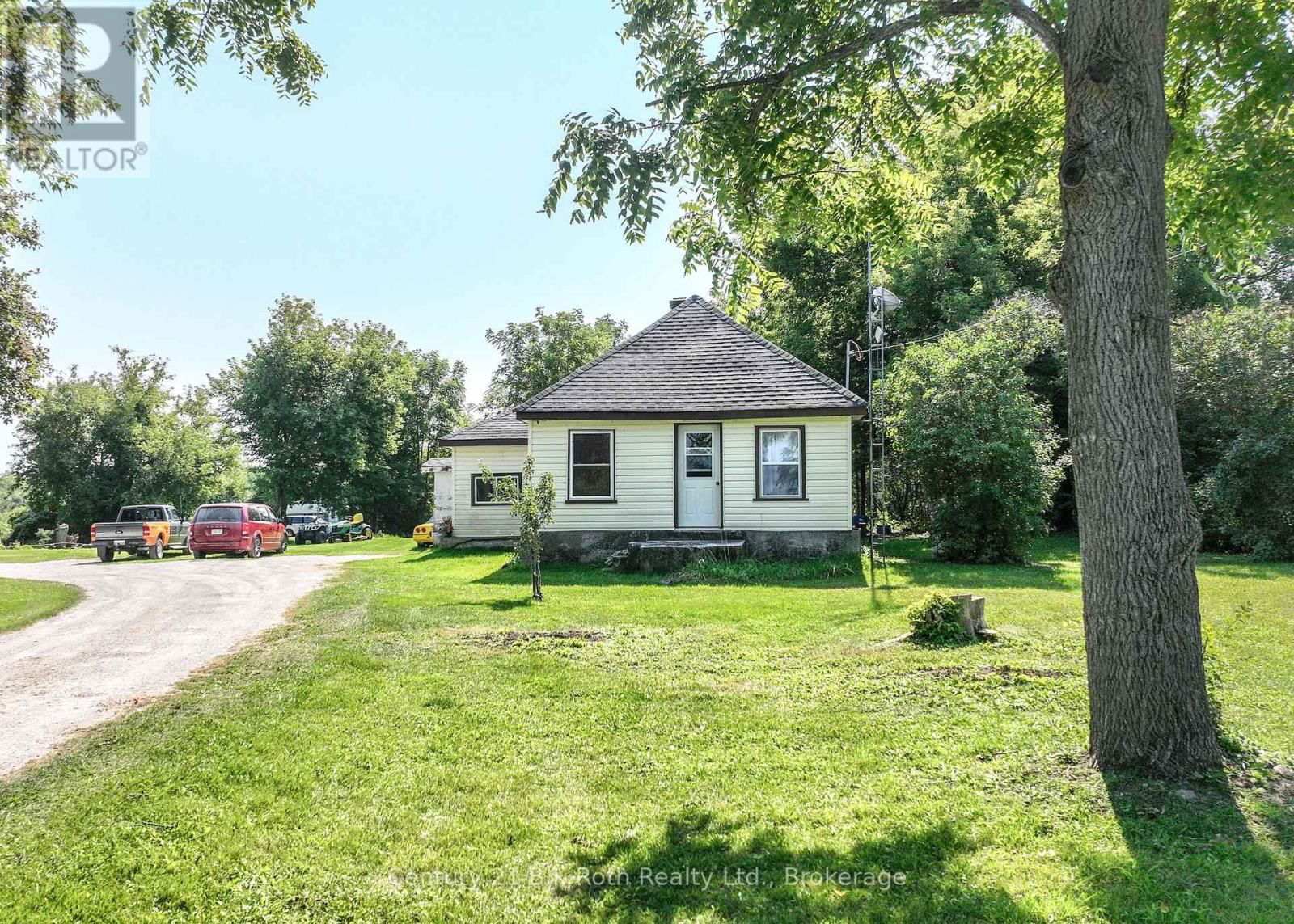 5135 SIDEROAD 25 Image 9