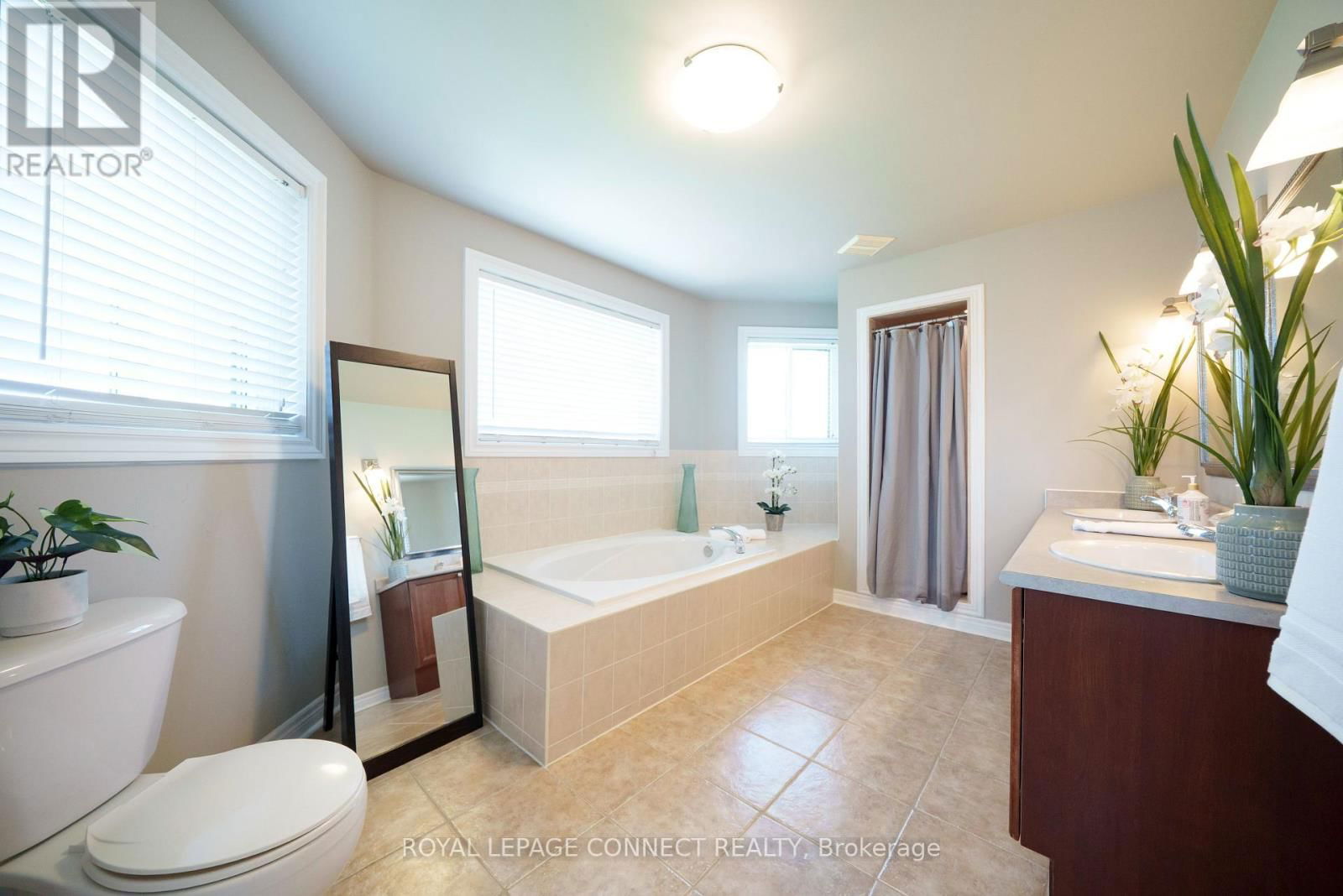 32 PRINCE GEORGE CRESCENT Image 39