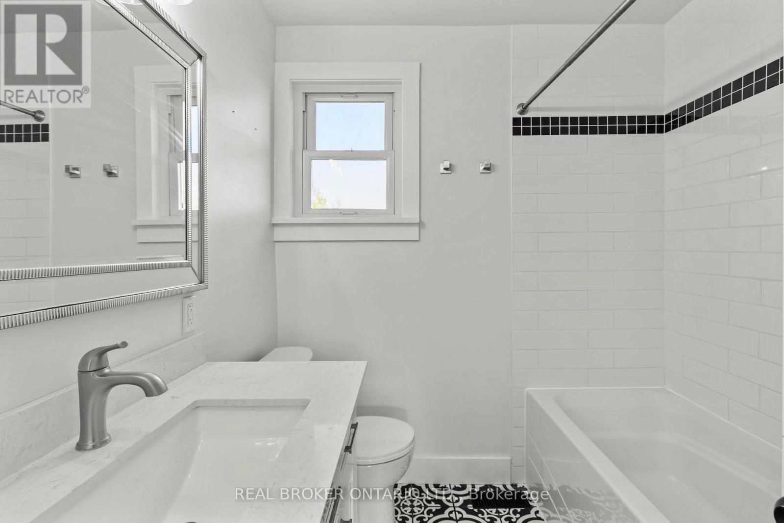 42 CHARLES ROAD Image 10
