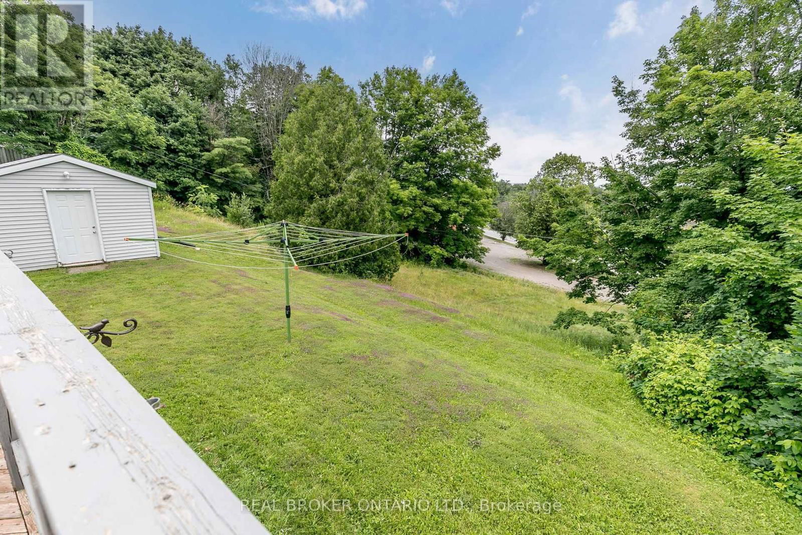 42 CHARLES ROAD Image 22