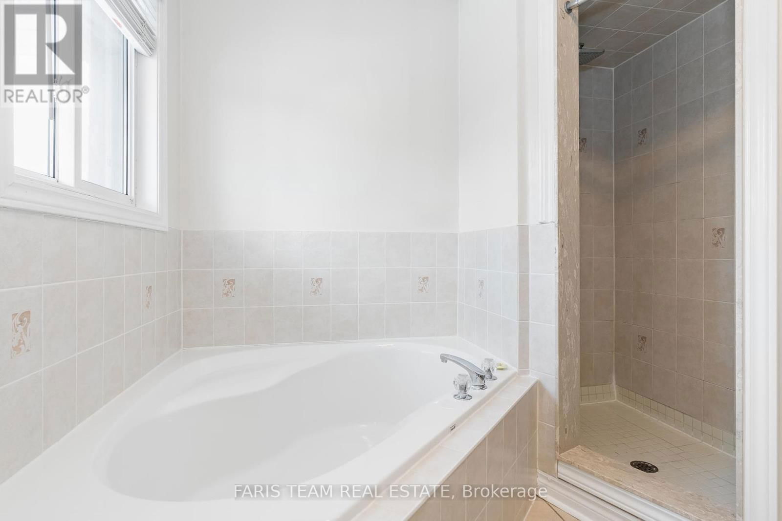 10 REBECCA COURT Image 19
