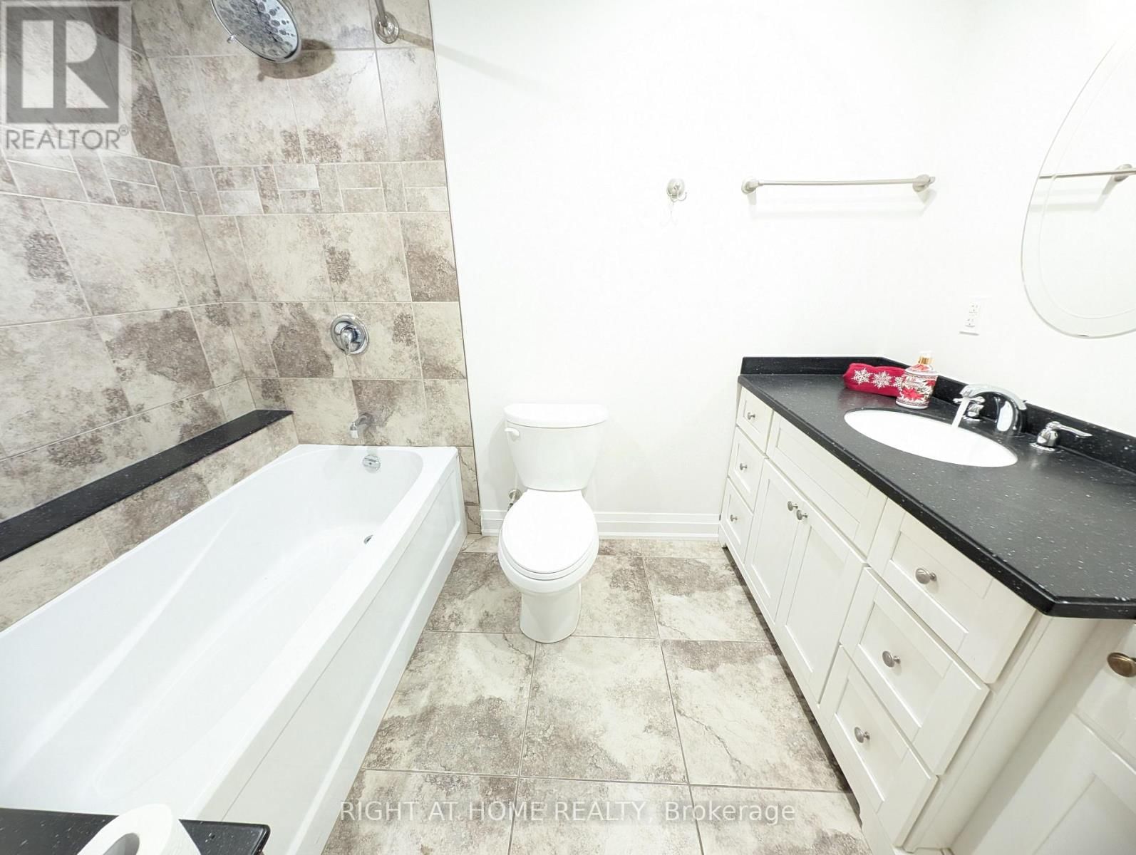 16 IMPERIAL CROWN LANE Image 24