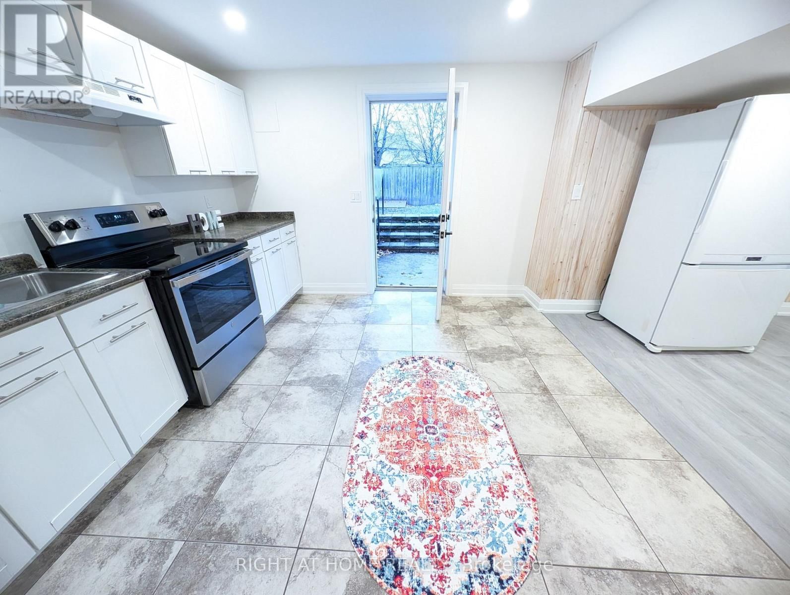 16 IMPERIAL CROWN LANE Image 30
