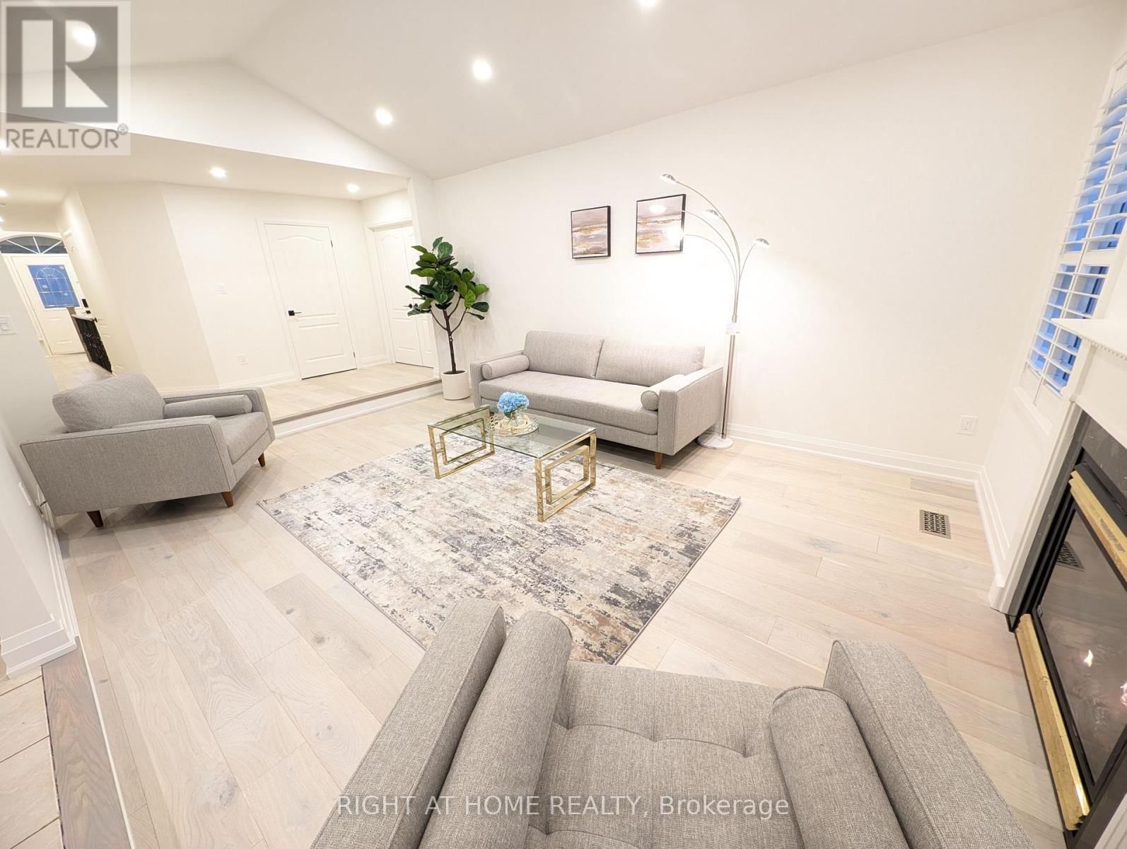 16 IMPERIAL CROWN LANE Image 4