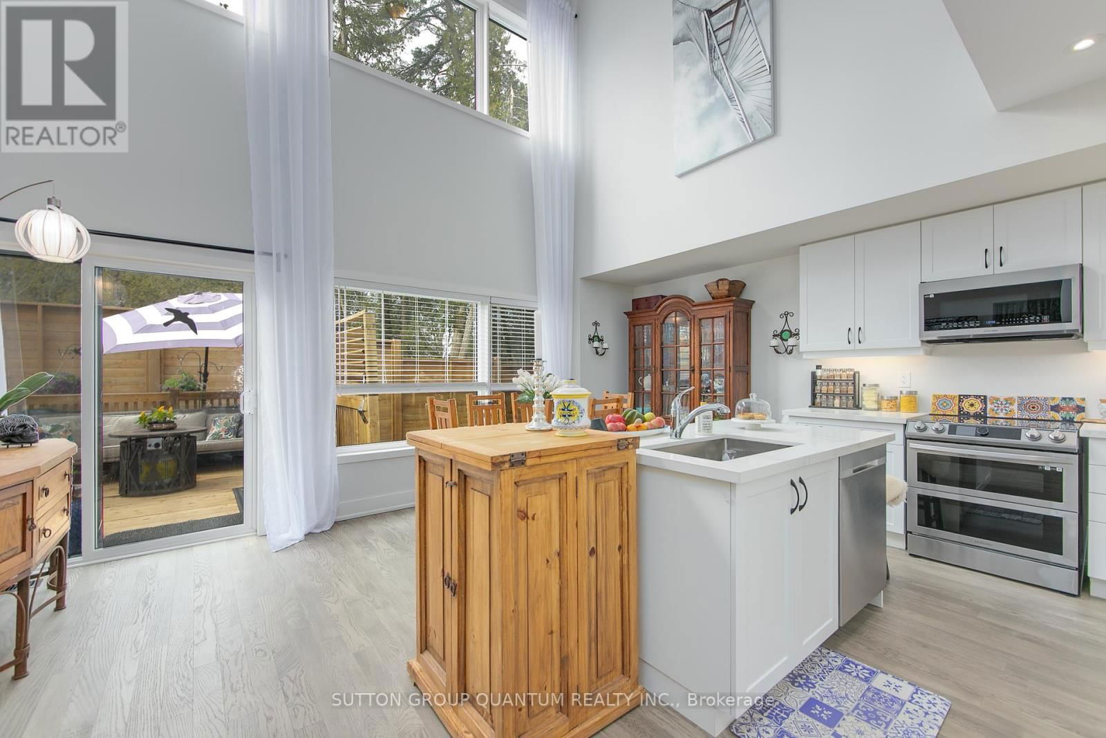 35 RUBY CRESCENT Image 11