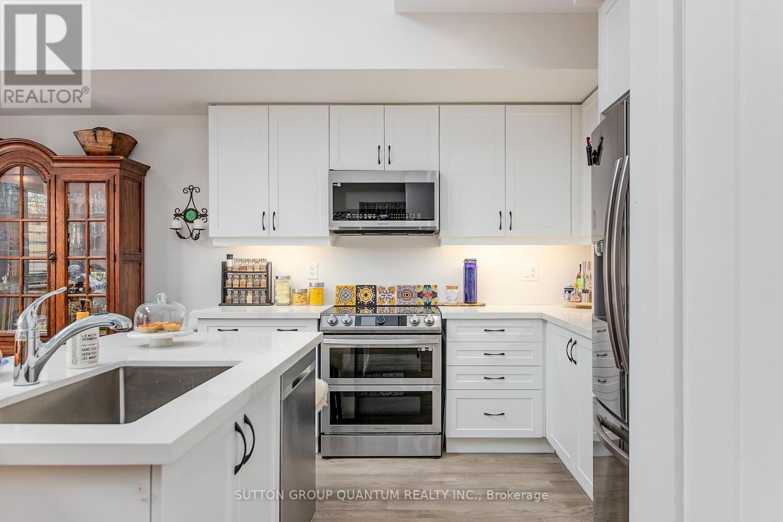 35 RUBY CRESCENT Image 12