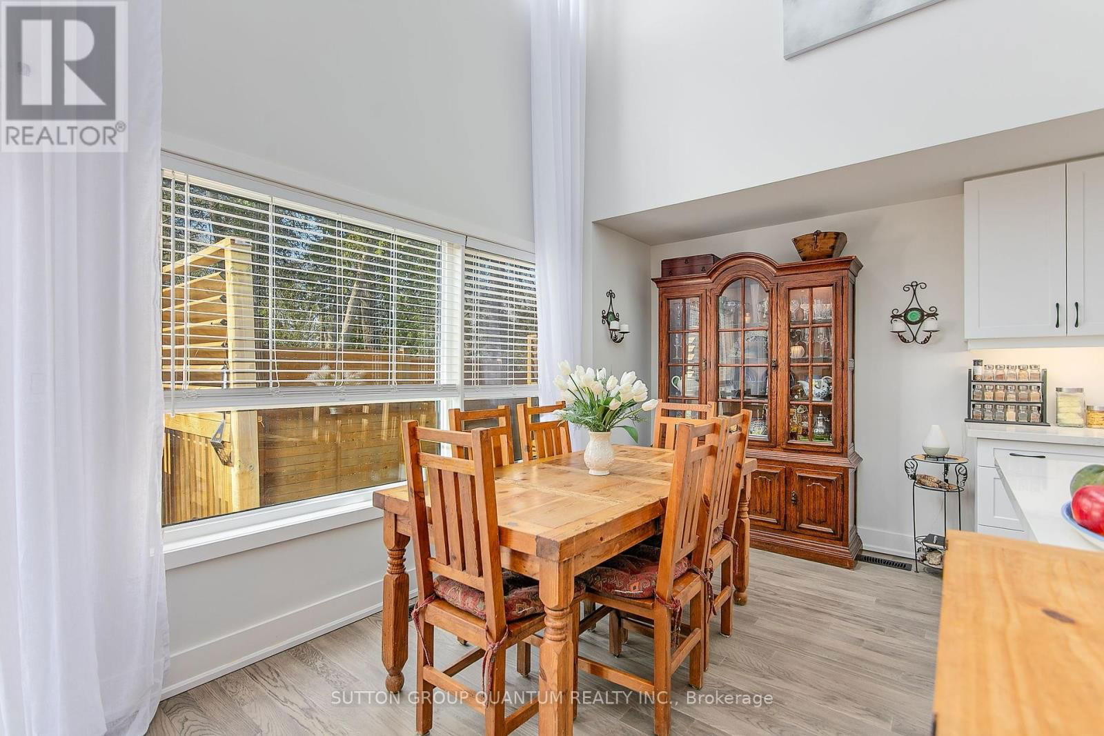 35 RUBY CRESCENT Image 13