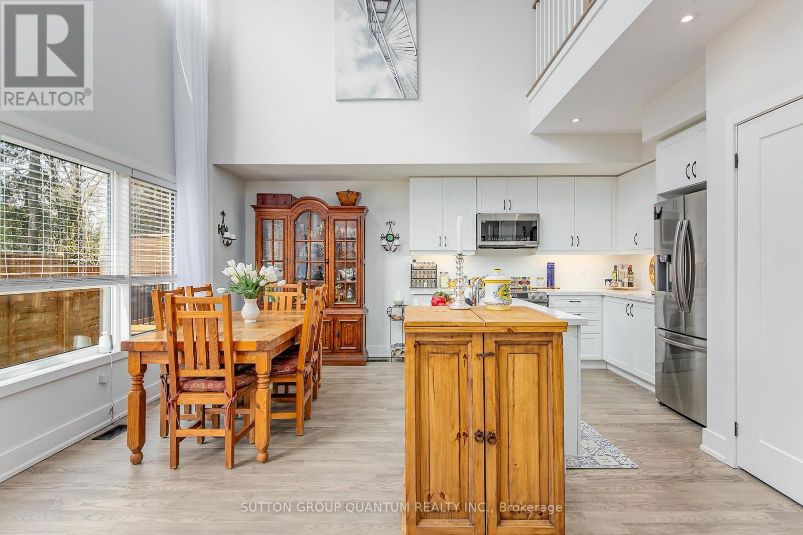 35 RUBY CRESCENT Image 21