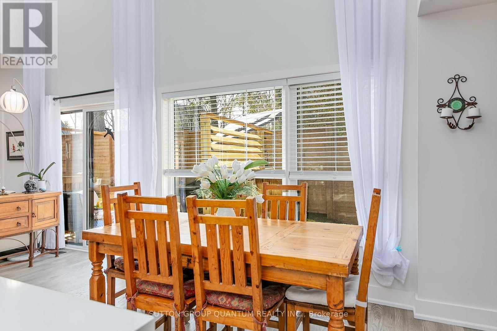 35 RUBY CRESCENT Image 22