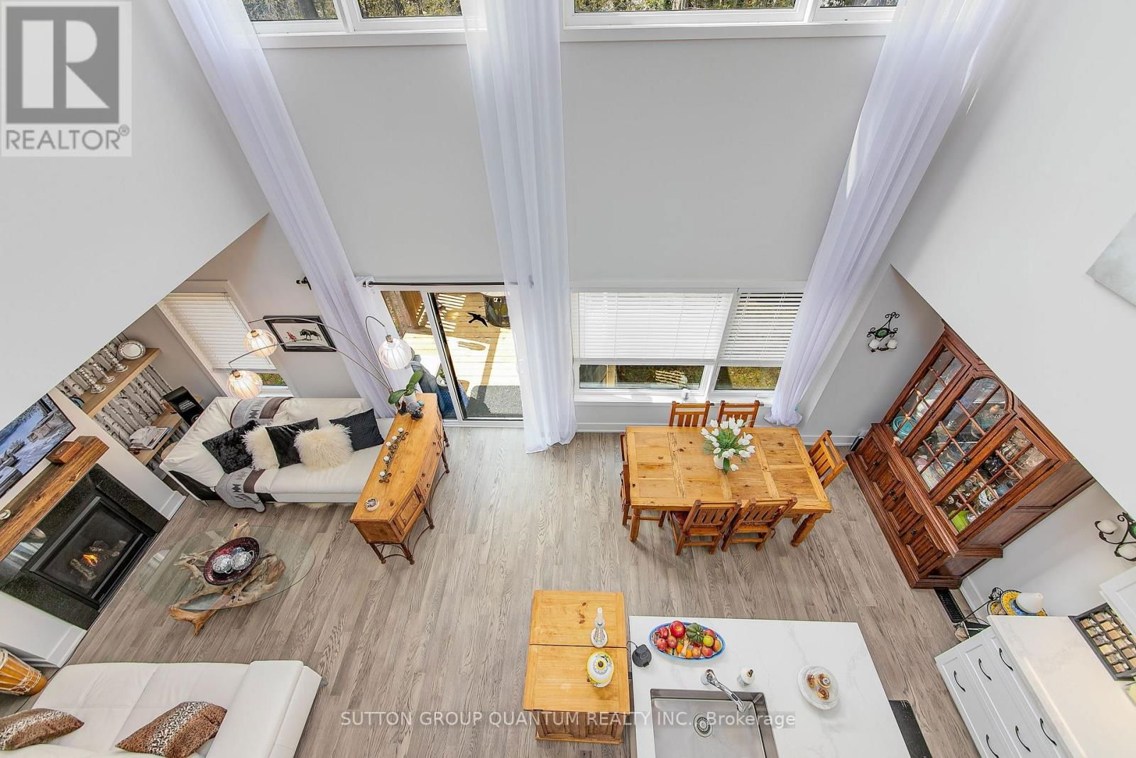 35 RUBY CRESCENT Image 28