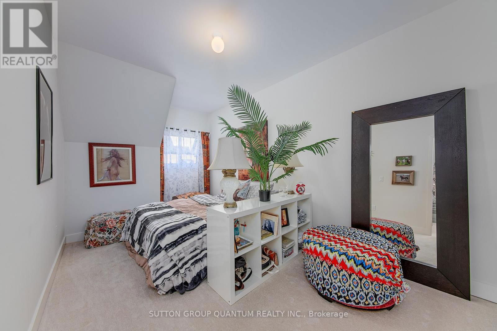 35 RUBY CRESCENT Image 29