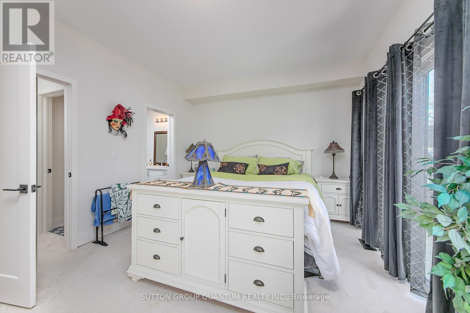 35 RUBY CRESCENT Image 34