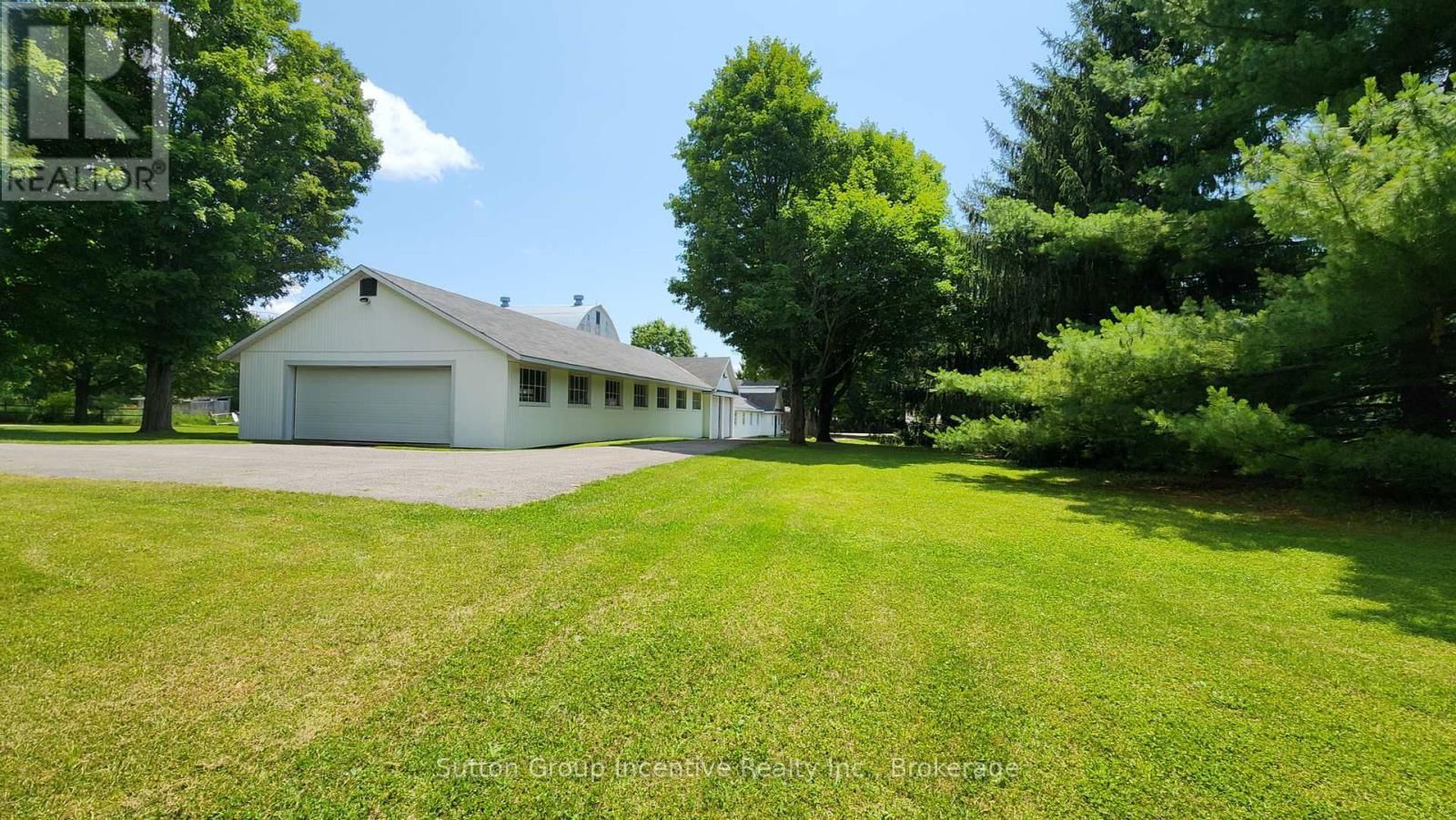 4361 12 HIGHWAY SOUTH Image 32