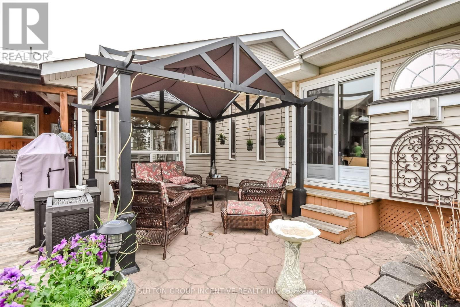 287 EDGEHILL DRIVE Image 15